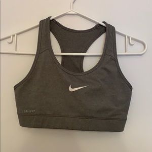 Sport bra / Nike